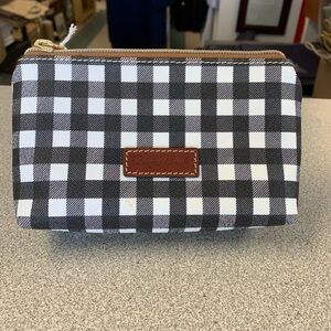 NWT Dooney & Bourke Black and White Plaid Ziopered Pouch.